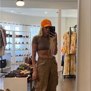 Skims FITS EVERYBODY SUPER CROPPED T-SHIRT | KHAKI